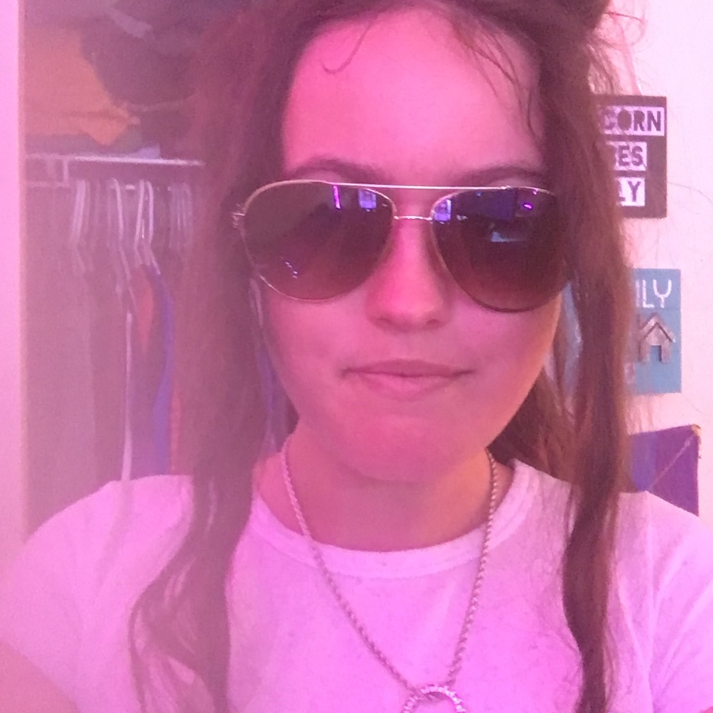 Foster Grant Sunglasses - Picture 7 of 7